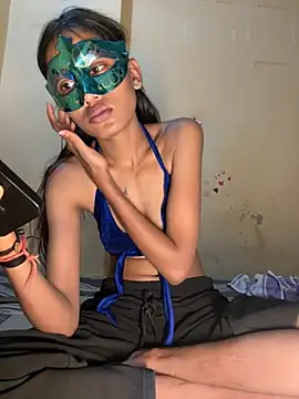 JustIndianlovers online show from 05/11/26, 08:42