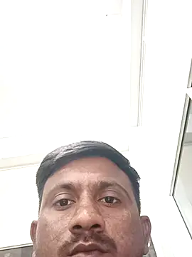 Snapshot of SlipperyRebound0 chatting on 11/07/25, 01:44 SlipperyRebound0 online show from 11/07/25, 01:44