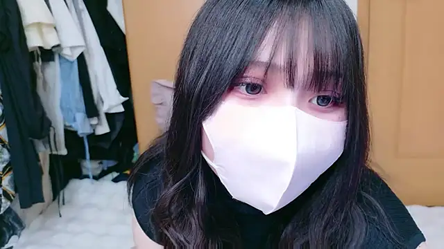 YUKINA 00 online show from 07/08/26, 11:37