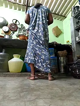 Tamilselviroja- online show from 04/22/26, 04:37