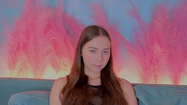 OliviaLay online show from 12/17/25, 11:05