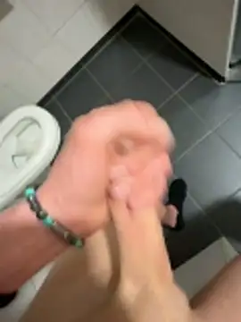 heet1998 online show from 04/12/26, 04:34