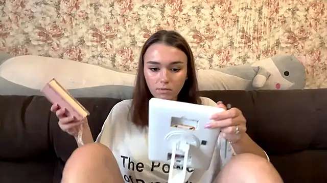 Snapshot of JaneFosterxx chatting on 10/26/25, 11:05 JaneFosterxx online show from 10/26/25, 11:05