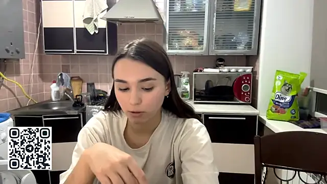 Snapshot of JaneFosterxx chatting on 11/17/25, 05:08 JaneFosterxx online show from 11/17/25, 05:08