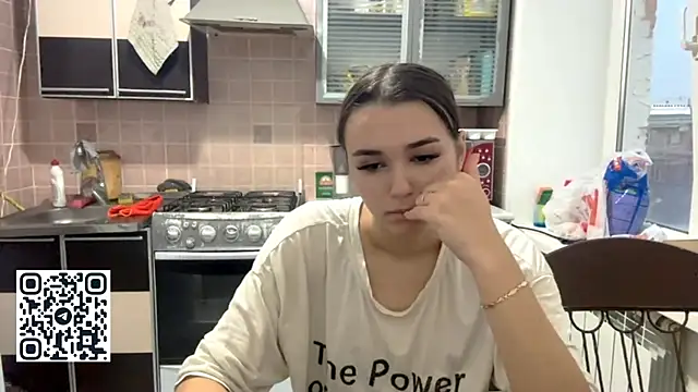 Snapshot of JaneFosterxx chatting on 11/25/25, 01:22 JaneFosterxx online show from 11/25/25, 01:22