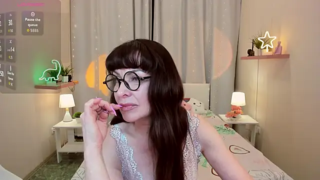 LindaRomero online show from 11/27/25, 07:43