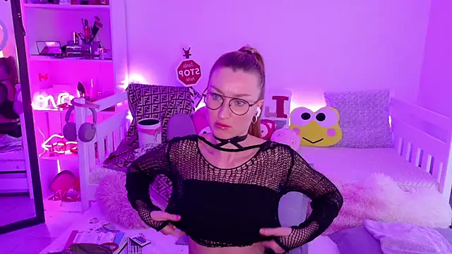 MysticRoxanne online show from 12/01/25, 08:19