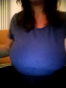 Snapshot of sexyguenda chatting on 10/01/25, 06:58 sexyguenda online show from 10/01/25, 06:58