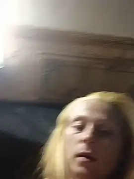 Queen2454 online show from 07/04/26, 11:05