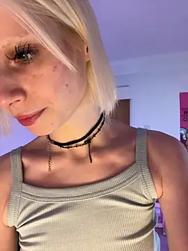 bunnyirisluv online show from 02/11/26, 06:46