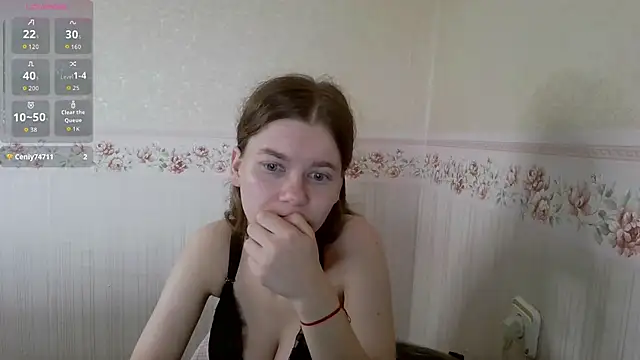 Snapshot of 0nlyLola chatting on 10/09/25, 07:17 0nlyLola online show from 10/09/25, 07:17