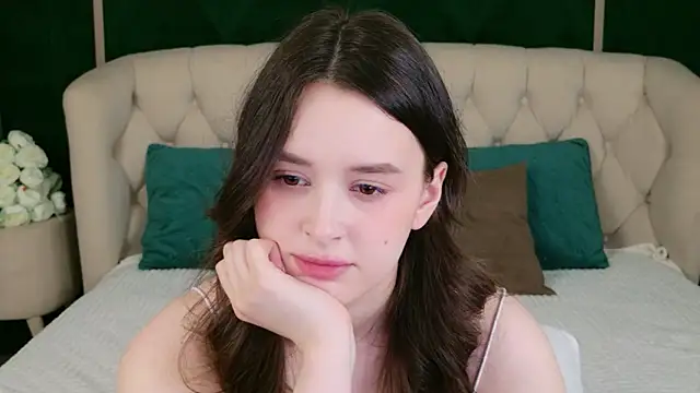 EvaSwen online show from 04/18/26, 07:58