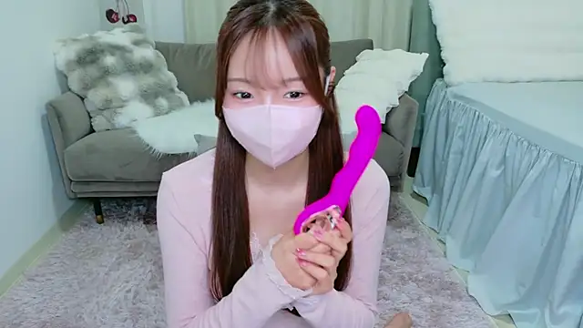 Seira  nn online show from 11/12/25, 01:22