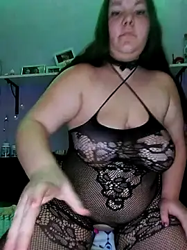 Snapshot of Flora66666 chatting on 11/22/25, 01:37 Flora66666 online show from 11/22/25, 01:37