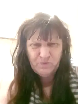 Snapshot of Apeesynka55211 chatting on 10/19/25, 04:29 Apeesynka55211 online show from 10/19/25, 04:29