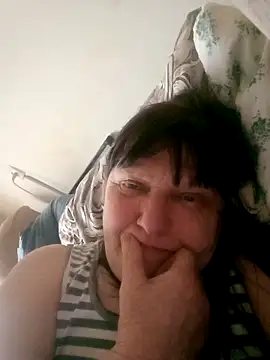 Apeesynka55211 online show from 04/19/26, 02:38