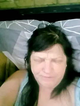 Apeesynka55211 online show from 04/21/26, 12:45