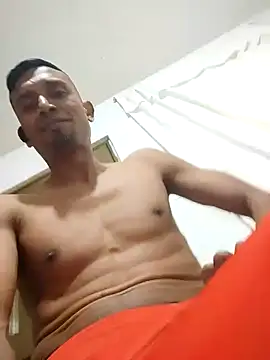 exotico2323 online show from 12/21/25, 01:40