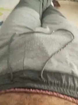 Snapshot of Valen_Squirt04 chatting on 10/01/25, 03:18 Valen Squirt04 online show from 10/01/25, 03:18