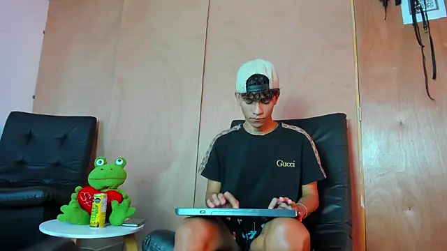 milo crave online show from 10/06/25, 08:39
