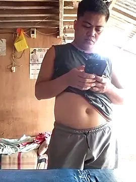 Snapshot of Hot_cutiepie chatting on 10/15/25, 12:22 Hot cutiepie online show from 10/15/25, 12:22