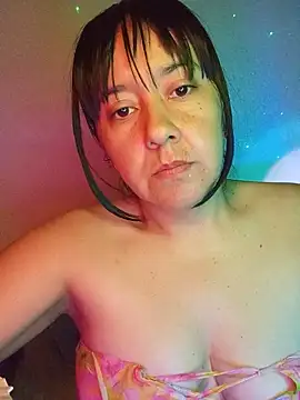 Snapshot of linda_swett chatting on 05/20/26, 09:15 linda swett online show from 05/20/26, 09:15
