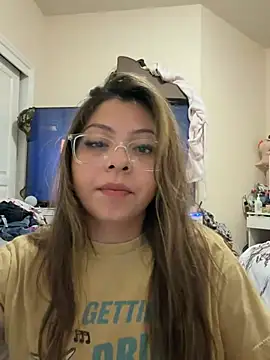 bunnygorl12 online show from 05/27/26, 04:53