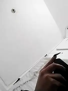 RobertaxGutierrez online show from 10/14/25, 07:09