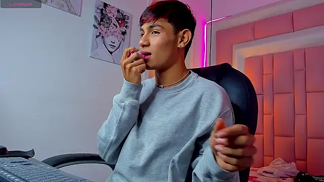 cherub  online show from 12/19/25, 04:08