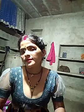 Snapshot of Hotty_ruvi chatting on 06/23/26, 05:44 Hotty ruvi online show from 06/23/26, 05:44