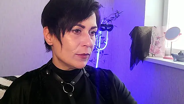 Ashley Brookss online show from 11/13/25, 10:58