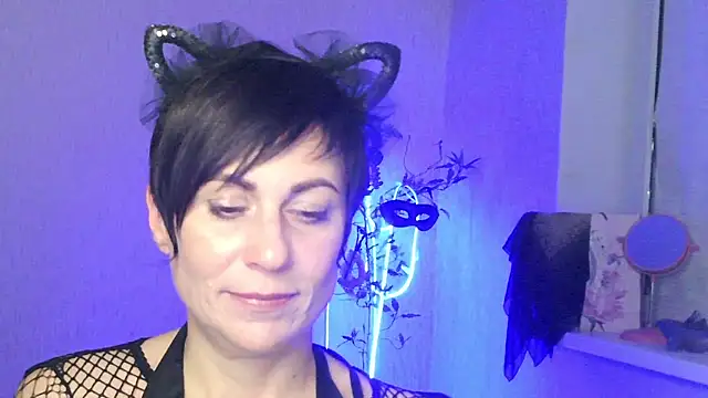 Ashley Brookss online show from 11/15/25, 11:21