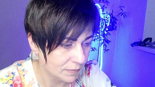 Ashley Brookss online show from 12/13/25, 07:53