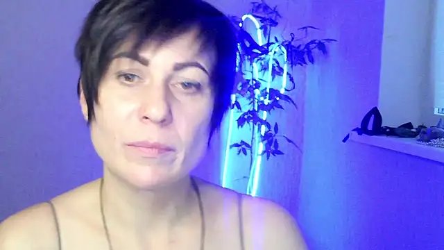 Ashley Brookss online show from 12/21/25, 12:56