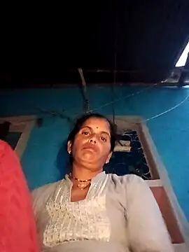 Mohni cute online show from 10/27/25, 12:47