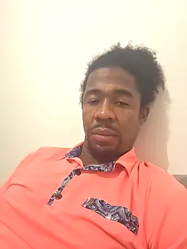 Snapshot of cracha chatting on 10/11/25, 11:58 cracha online show from 10/11/25, 11:58