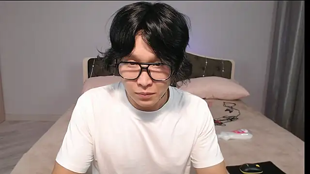 KaiChicken online show from 10/07/25, 03:20