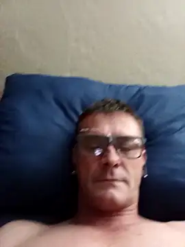 Snapshot of Rudiesny chatting on 02/07/26, 12:03 Rudiesny online show from 02/07/26, 12:03