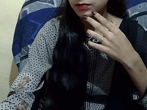 Snapshot of Shazi_1 chatting on 11/06/25, 01:56 Shazi 1 online show from 11/06/25, 01:56