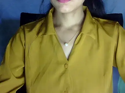 Snapshot of Shazi_1 chatting on 07/04/26, 03:24 Shazi 1 online show from 07/04/26, 03:24