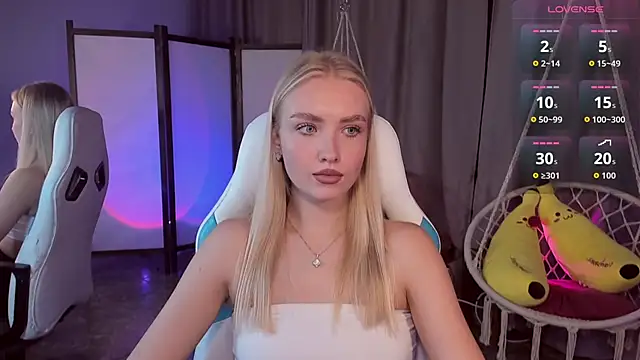 TessaGrays online show from 10/21/25, 01:34