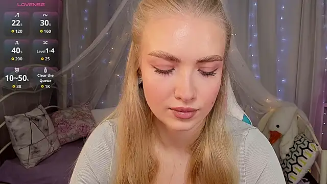 Snapshot of TessaGrays chatting on 01/14/26, 07:14 TessaGrays online show from 01/14/26, 07:14