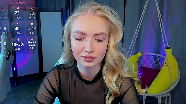 Snapshot of TessaGrays chatting on 01/17/26, 09:36 TessaGrays online show from 01/17/26, 09:36