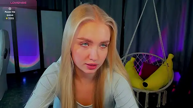 Snapshot of TessaGrays chatting on 02/03/26, 12:54 TessaGrays online show from 02/03/26, 12:54