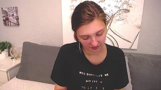 AlisaPeres online show from 10/13/25, 12:49