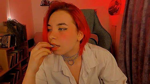 MarcelineChi online show from 12/15/25, 11:47