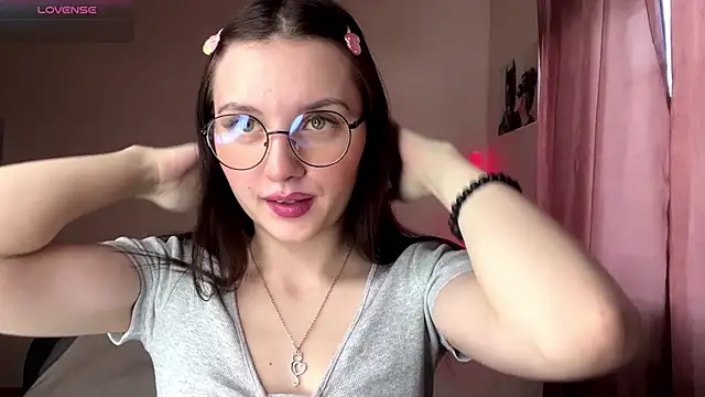 JanellHousen online show from 04/24/26, 05:10