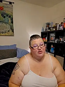 Snapshot of Budd_Bunney chatting on 10/14/25, 03:24 Budd Bunney online show from 10/14/25, 03:24