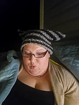 Snapshot of Budd_Bunney chatting on 10/26/25, 02:06 Budd Bunney online show from 10/26/25, 02:06