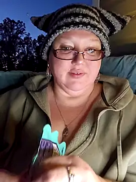 Snapshot of Budd_Bunney chatting on 11/04/25, 10:53 Budd Bunney online show from 11/04/25, 10:53